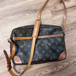 Louis Vuitton Trocadero 30